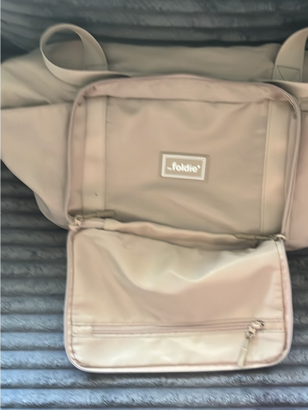 Foldie Neutral Beige Travel Tote Bag for Women - Picture 6 of 7
